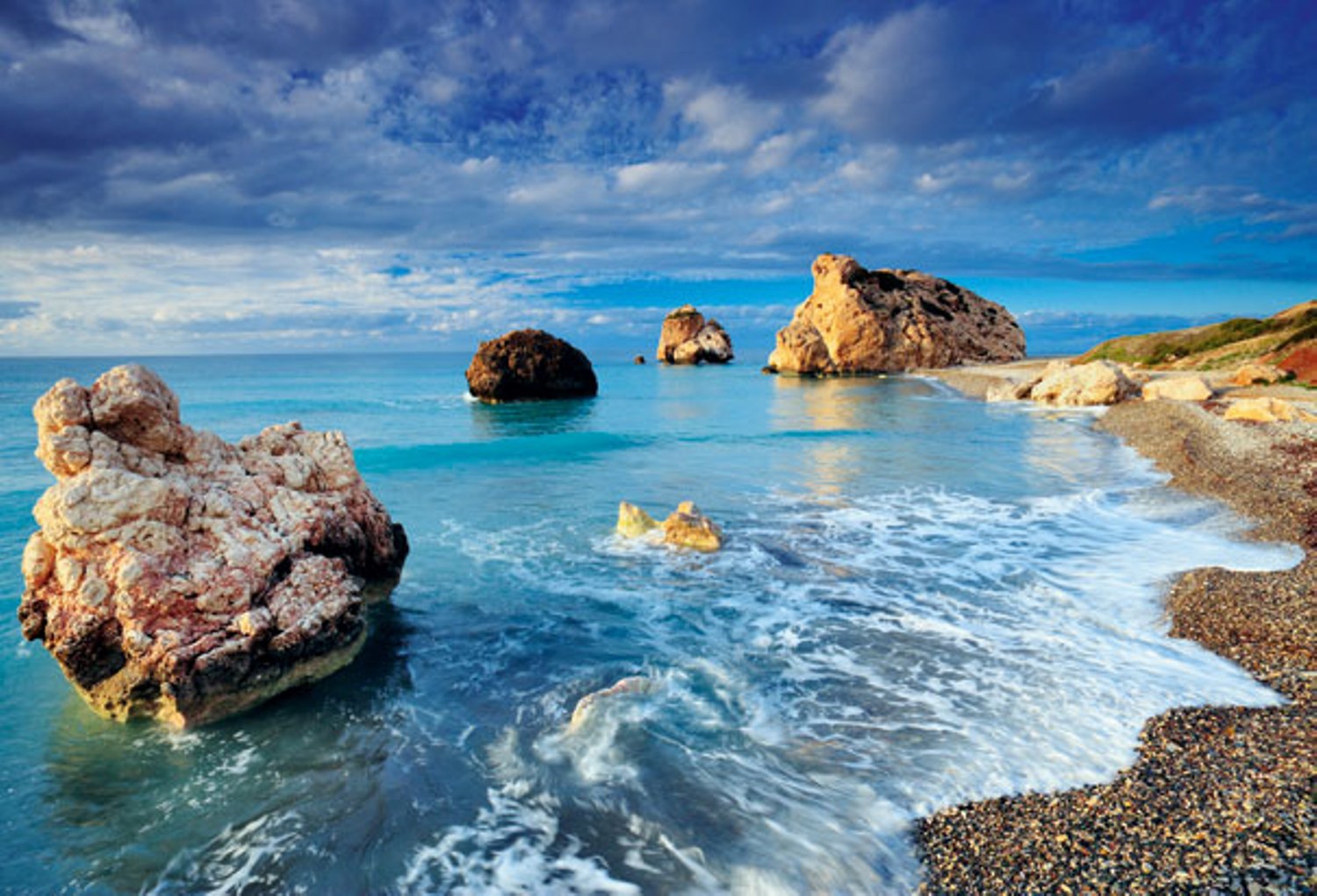 Екскурзии и почивки в Кипър